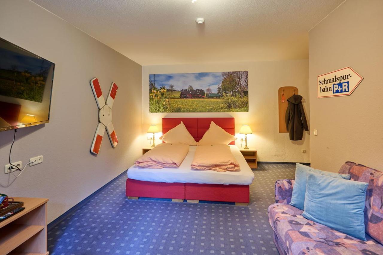 Hotel Vierenstraße Neudorf  Exterior foto