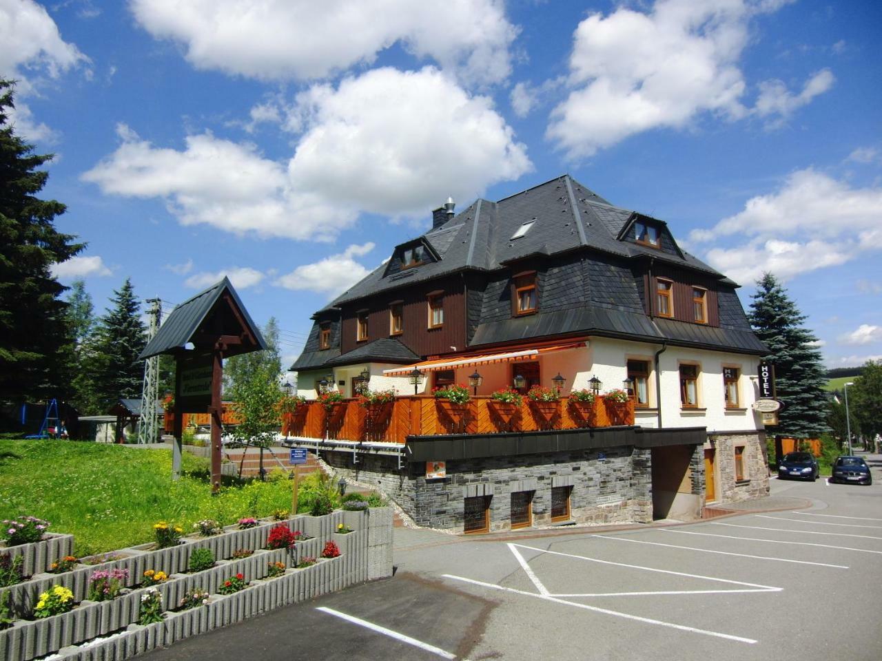 Hotel Vierenstraße Neudorf  Exterior foto